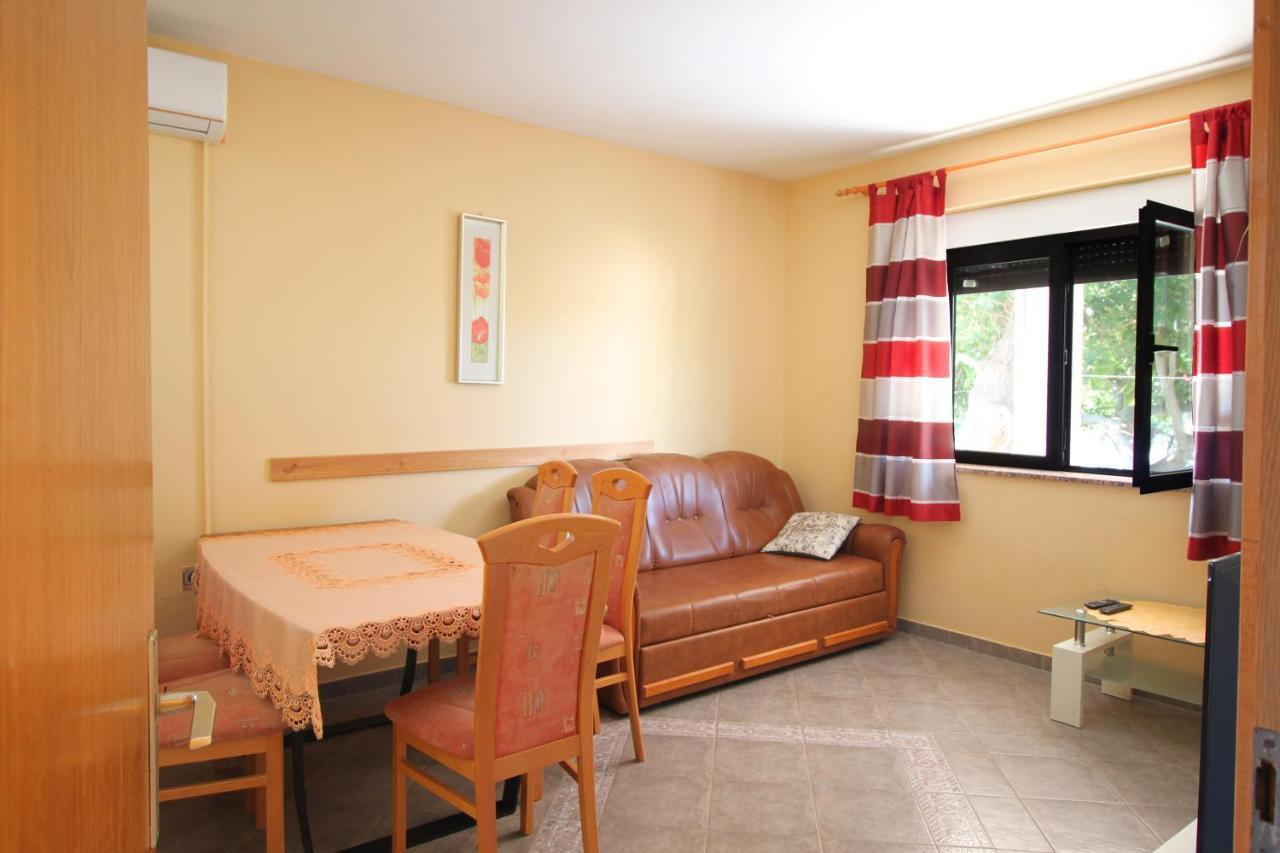 Apartmán Dubravka Dinjiška Exteriér fotografie