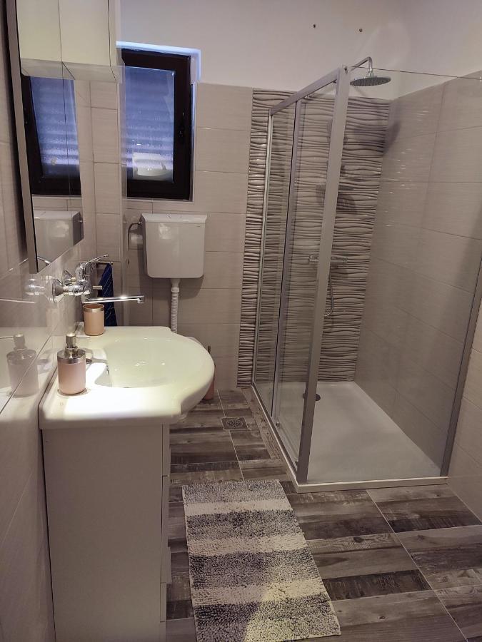 Apartmán Dubravka Dinjiška Exteriér fotografie