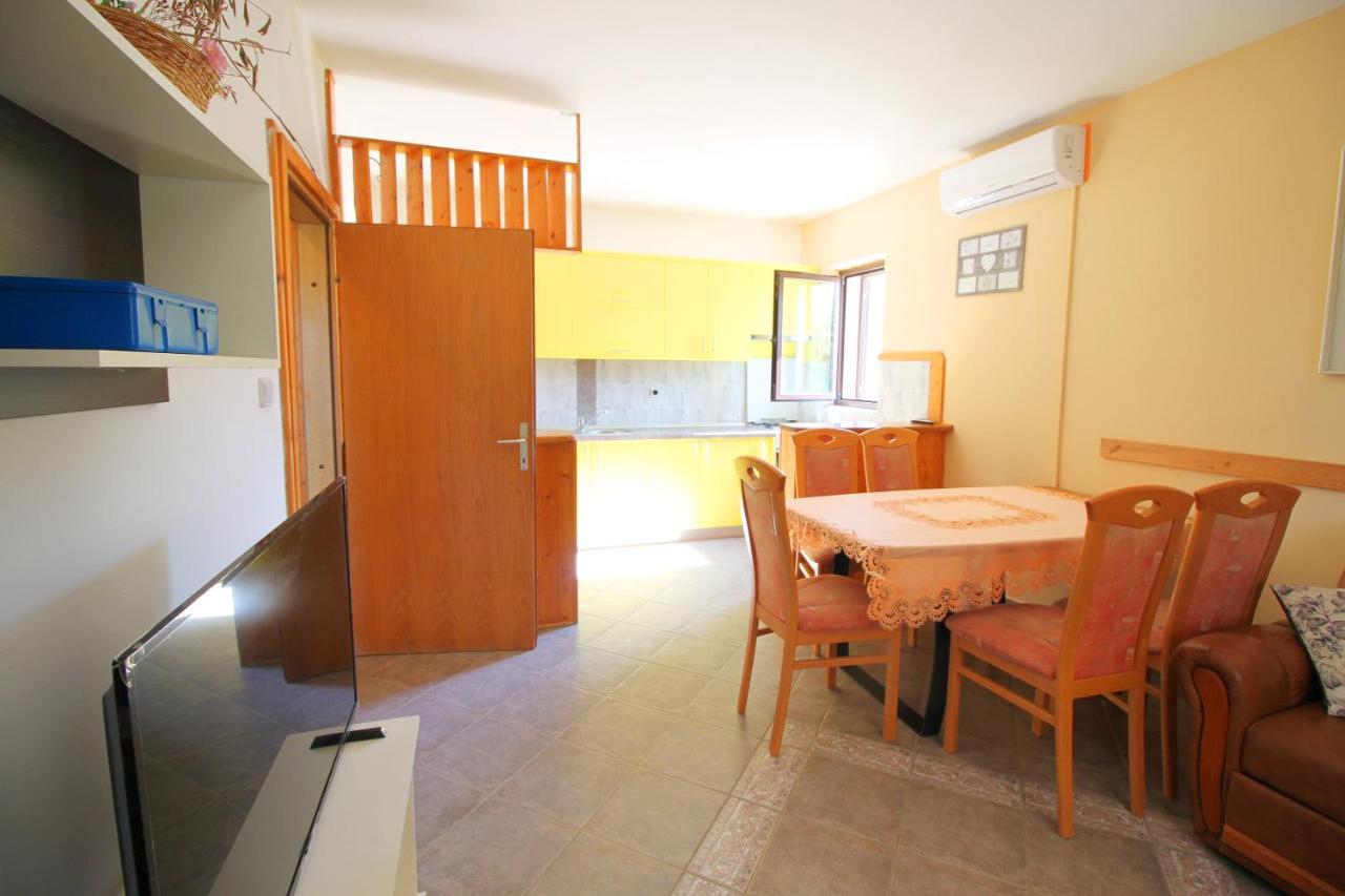 Apartmán Dubravka Dinjiška Exteriér fotografie